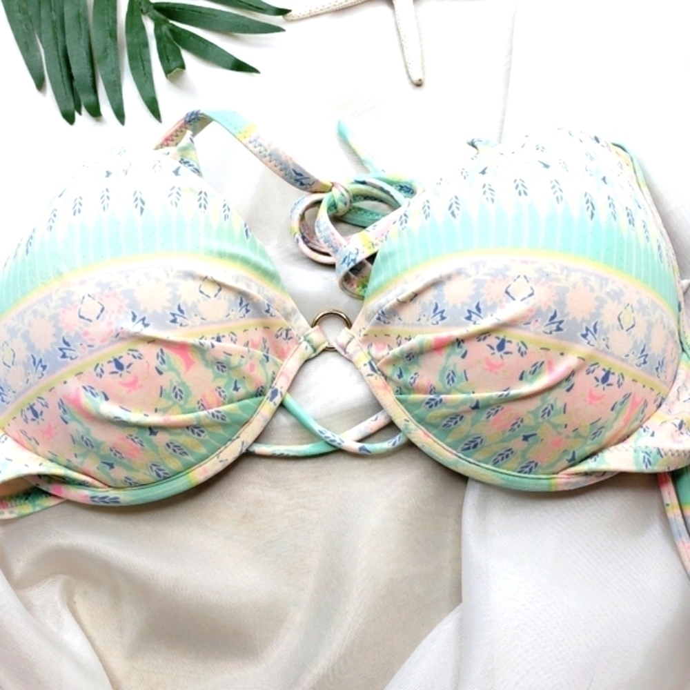 VICTORIA'S Secret Pastel Floral‎ Halter Bikini Top 34D Ruffle trim Padded
